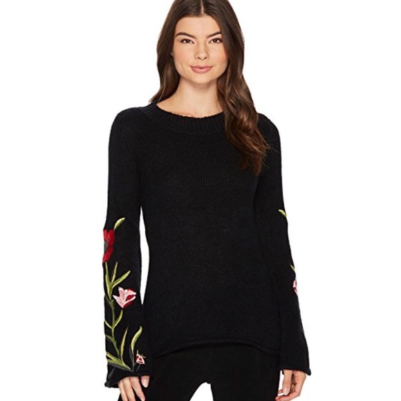 Romeo \u0026 Juliet Couture | Sweaters | New 